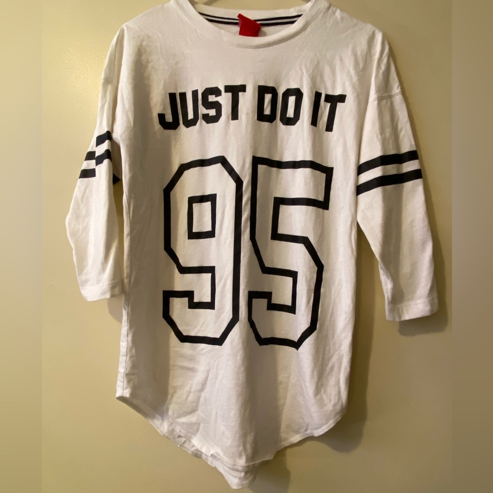 Brand new Nike women’s 3/4 sleeve tee shirt size S